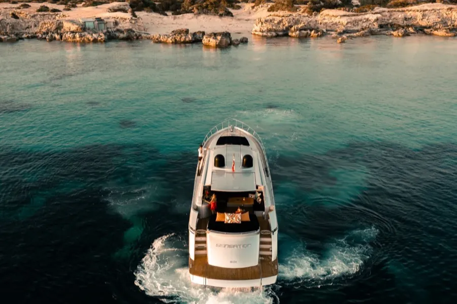 Sensation — An experience of intense and pleasurable emotions at sea.