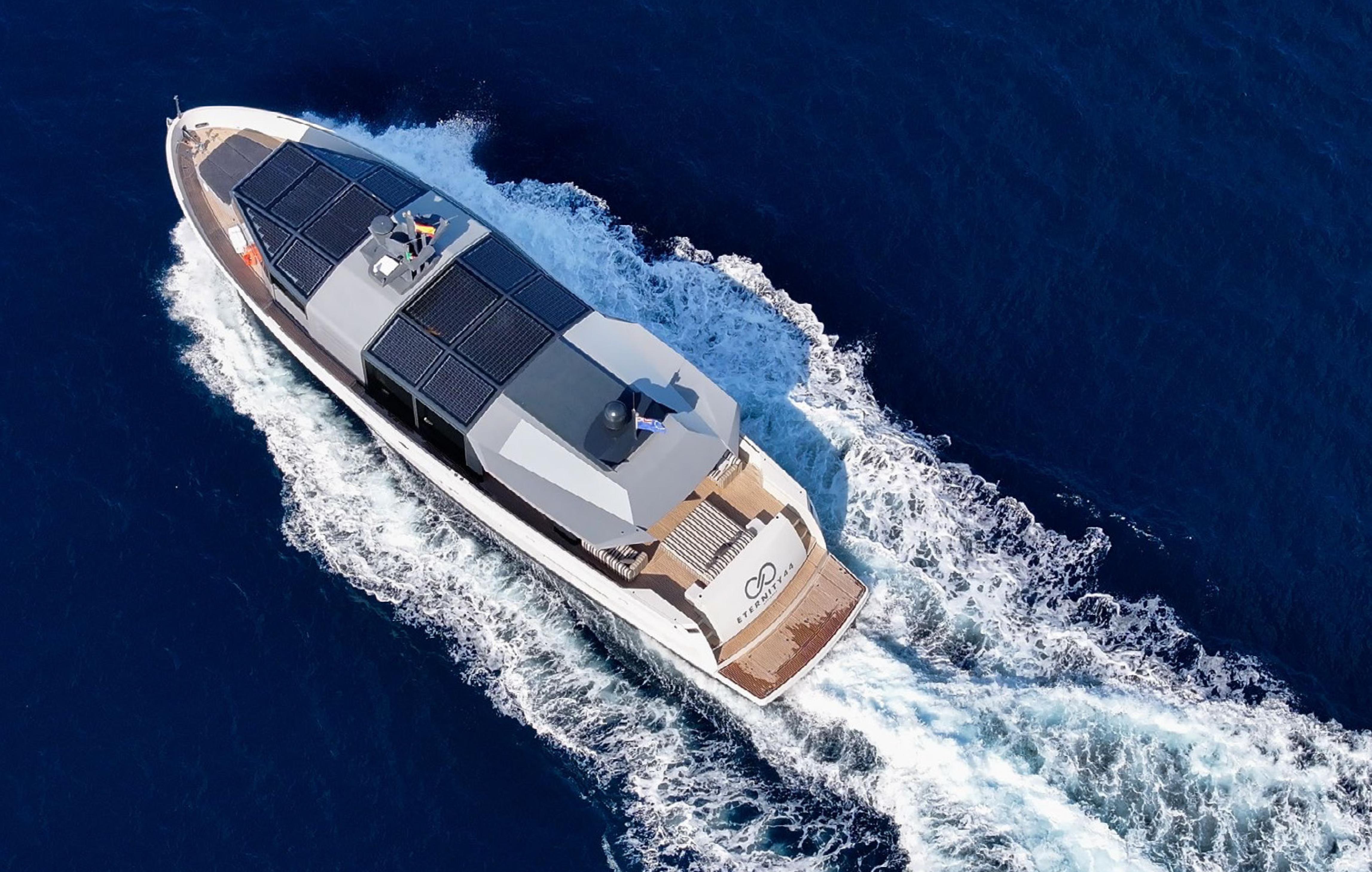 Eternity 44 — Een toevluchtsoord op zee, waar ruimte beleving wordt.