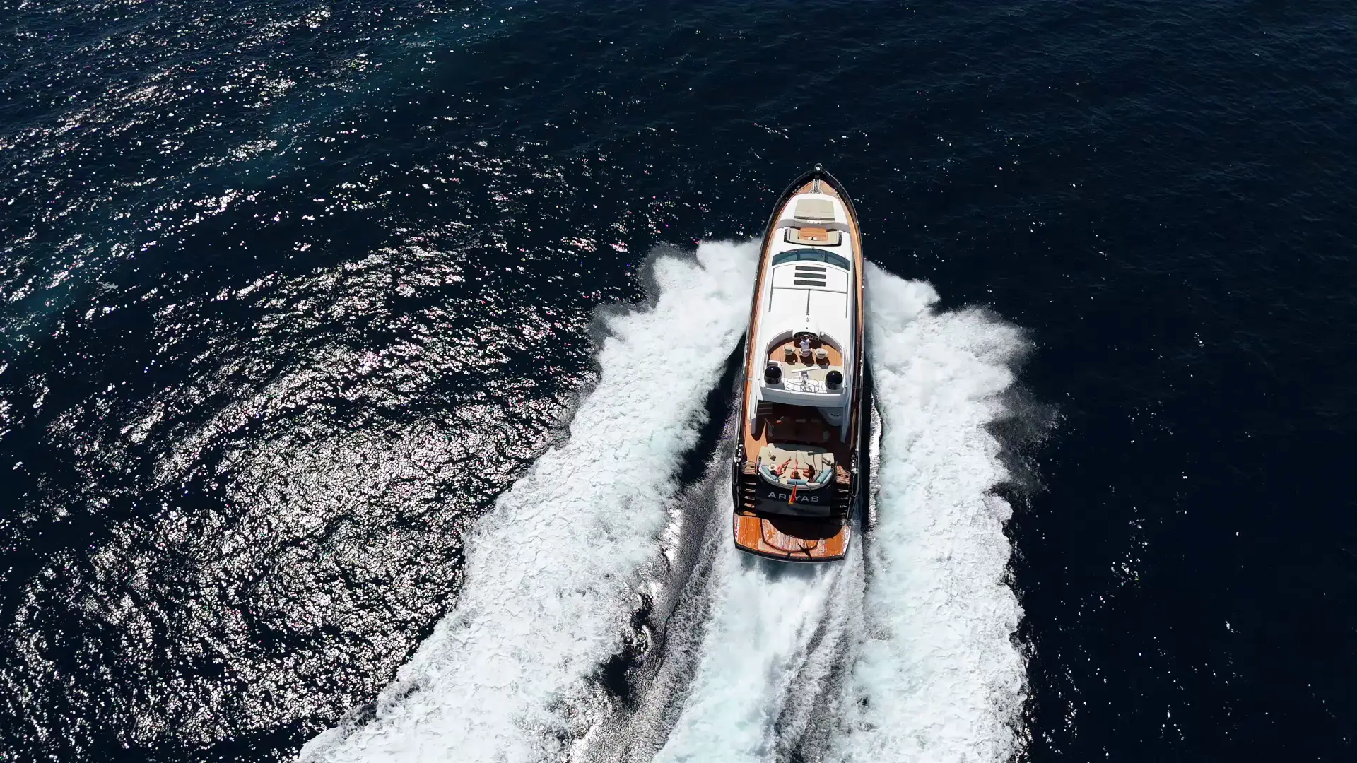 Ariyas — Sunseeker Predator 84